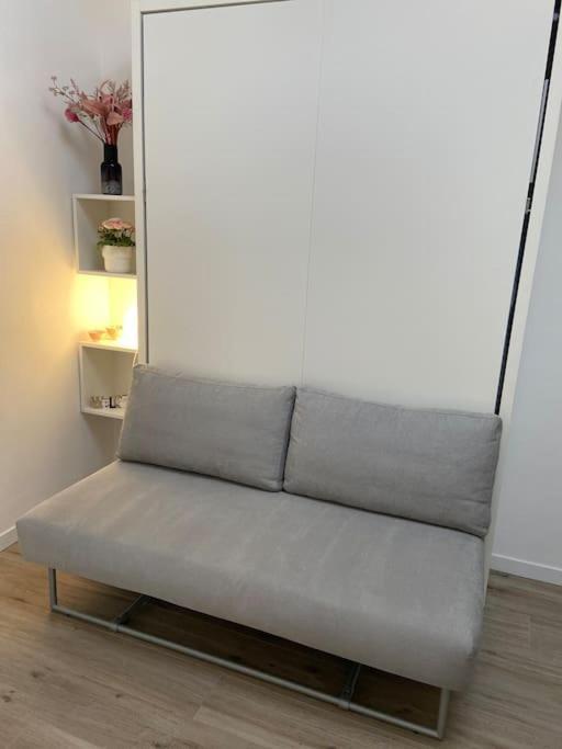 Apartamento Grazioso Monolocale Milán Exterior foto